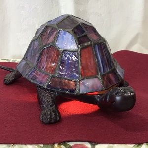 Purple glass turtle table lamp